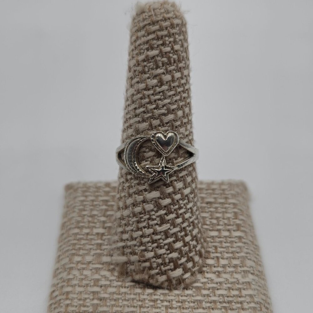 Size 7.75 Sterling Silver Moon Star Heart Cute Band Ring A3465